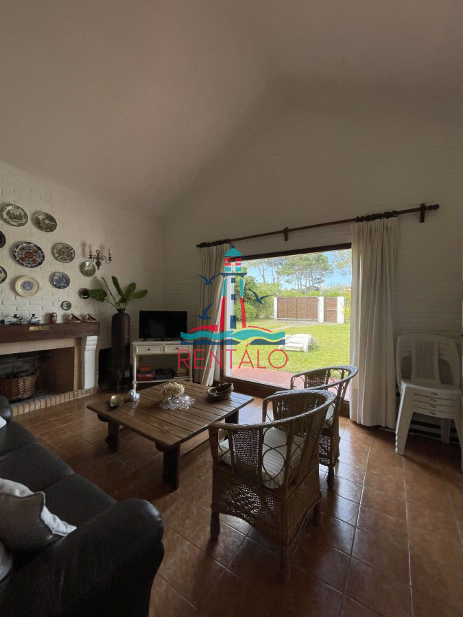 Casa ID.625 - Alquiler de casa en punta del este de 3 dormitorios a una cuadra de la playa