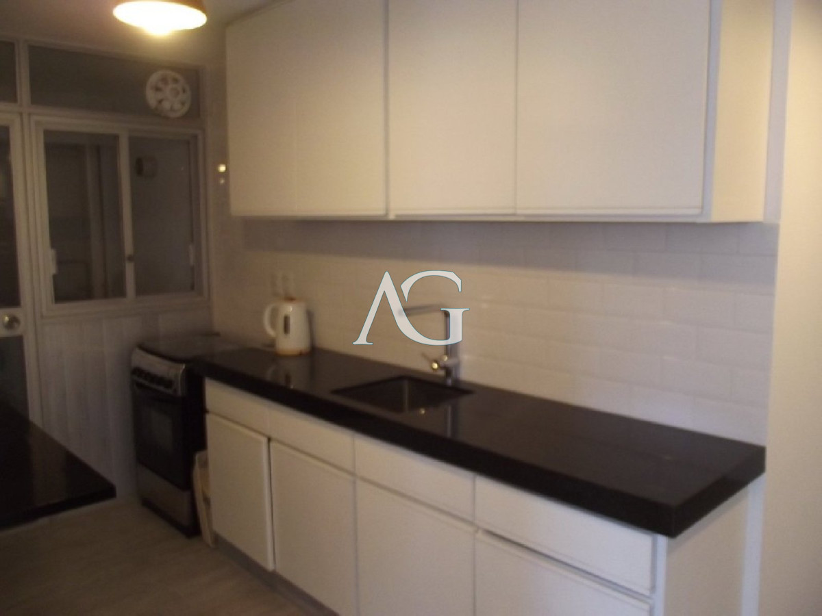 Apartamento ID.72 - Venta apartamento 3 dormitorios, Península, Punta del Este.