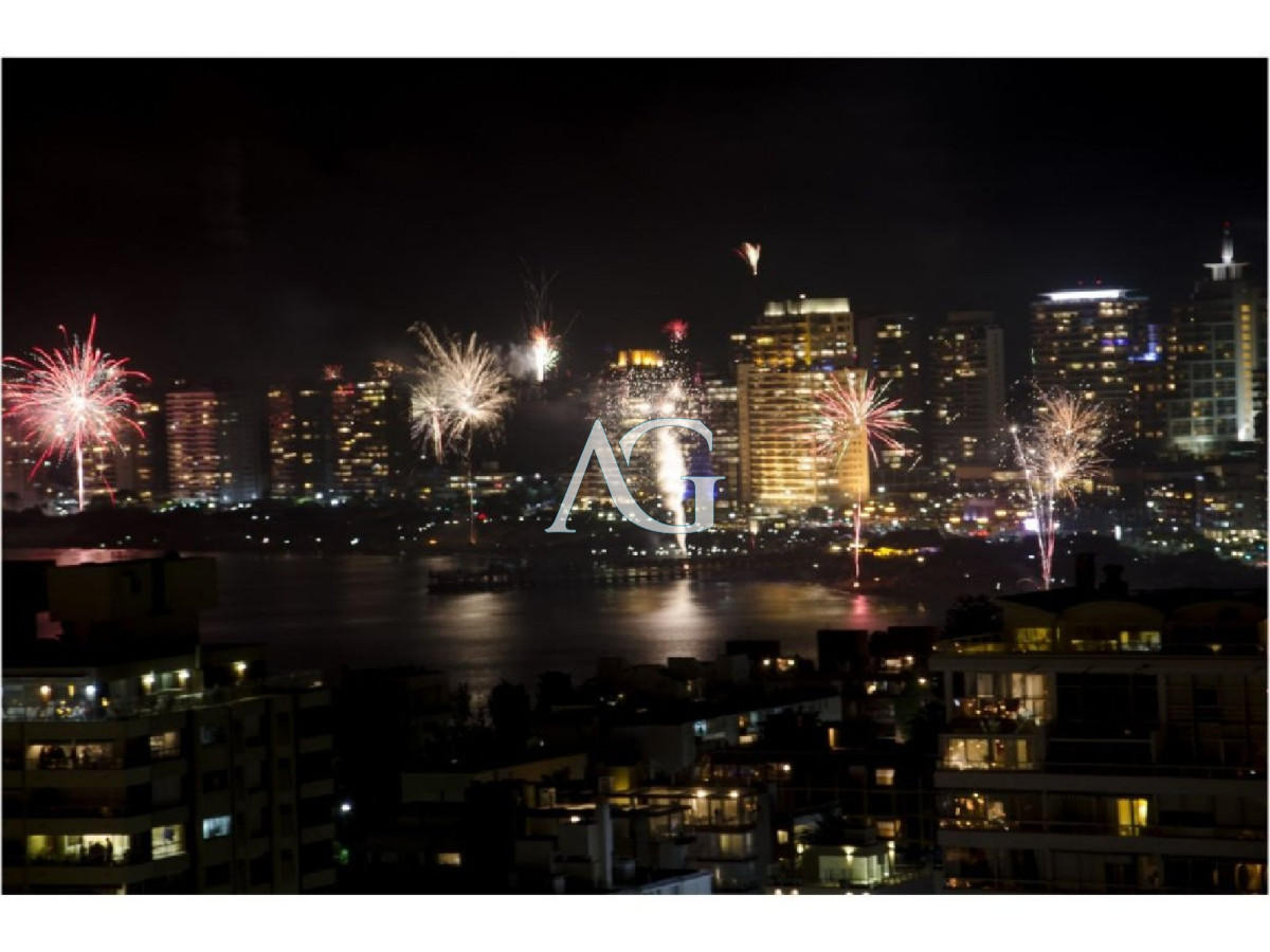 Apartamento ID.72 - Venta apartamento 3 dormitorios, Península, Punta del Este.