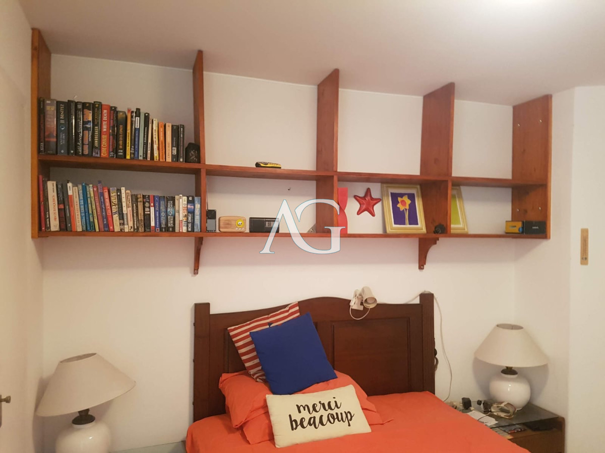 Apartamento ID.56 - Alquiler temporario de Apartamento de 4 dormitorios en Playa Mansa, Punta del Este