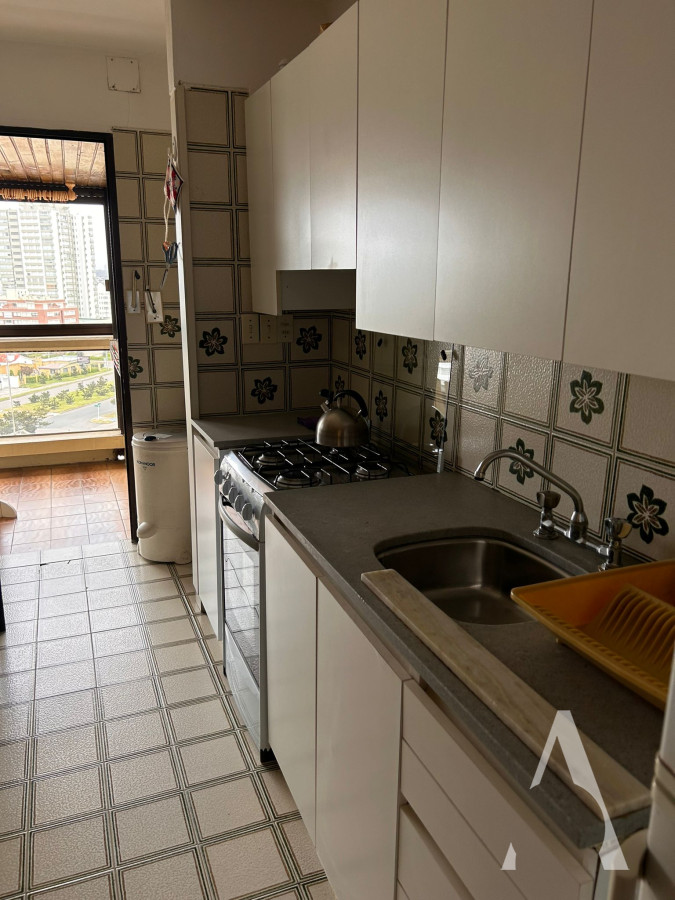 Apartamento ID.80 - Alquiler Invernal y temporada de Apartamento 2 dormitorios en Playa Brava, Punta del Este. 