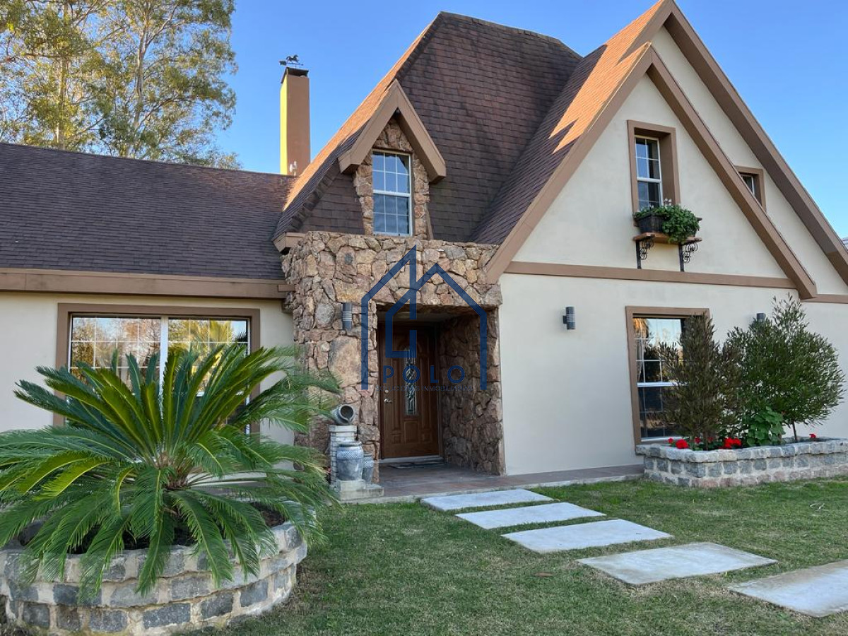 Casa ID.26 - Venta de Casa, en Cumbres de Carrasco
