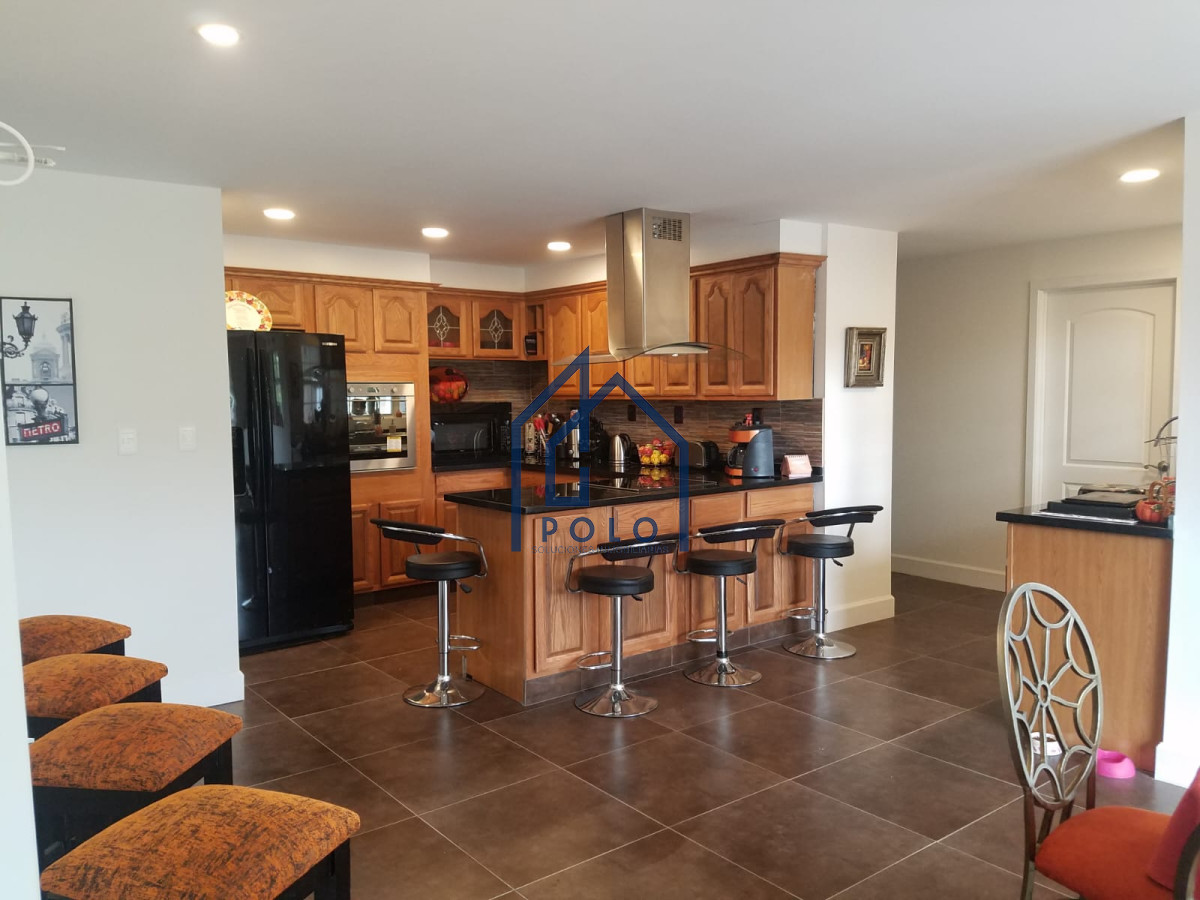 Casa ID.26 - Venta de Casa, en Cumbres de Carrasco