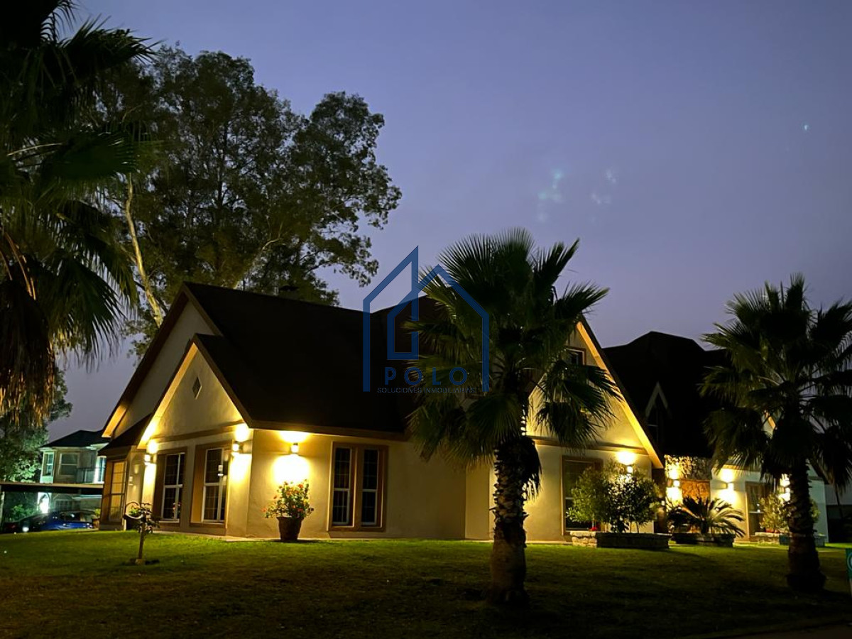 Casa ID.26 - Venta de Casa, en Cumbres de Carrasco