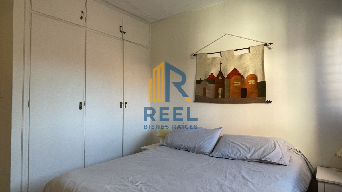 Apartamento ID.20 - Venta de apartamento de dos dormitorios en Playa Mansa, Punta del Este, Uruguay 