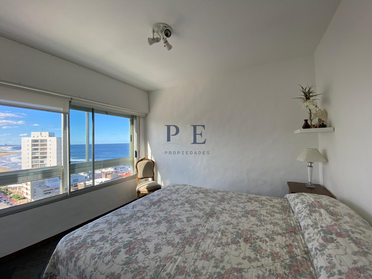 Península, apartamento 2 dorm con vista al mar. Punta del Este - Imagen 2