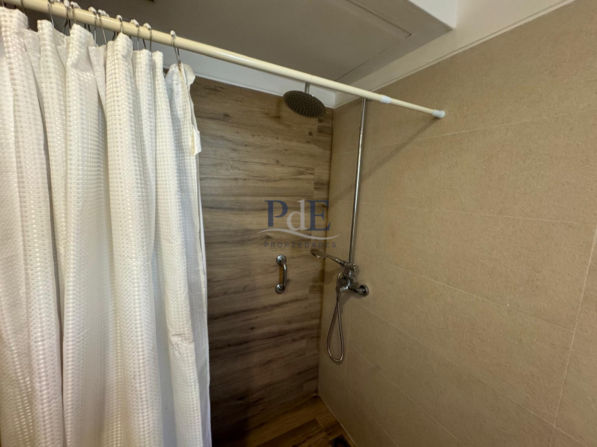 Casa ubicada en Playa Mansa, 3 dormitorios. Parada 13. - Imagen 31