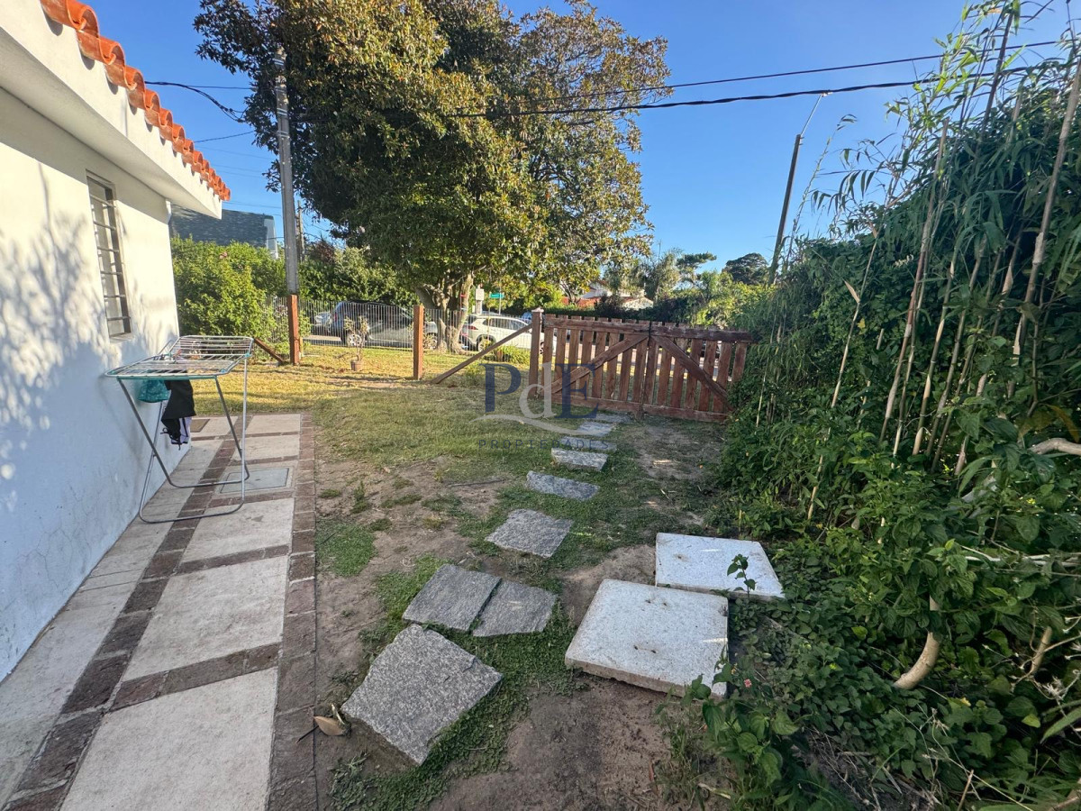 Casa ubicada en Playa Mansa, 3 dormitorios. Parada 13. - Imagen 35