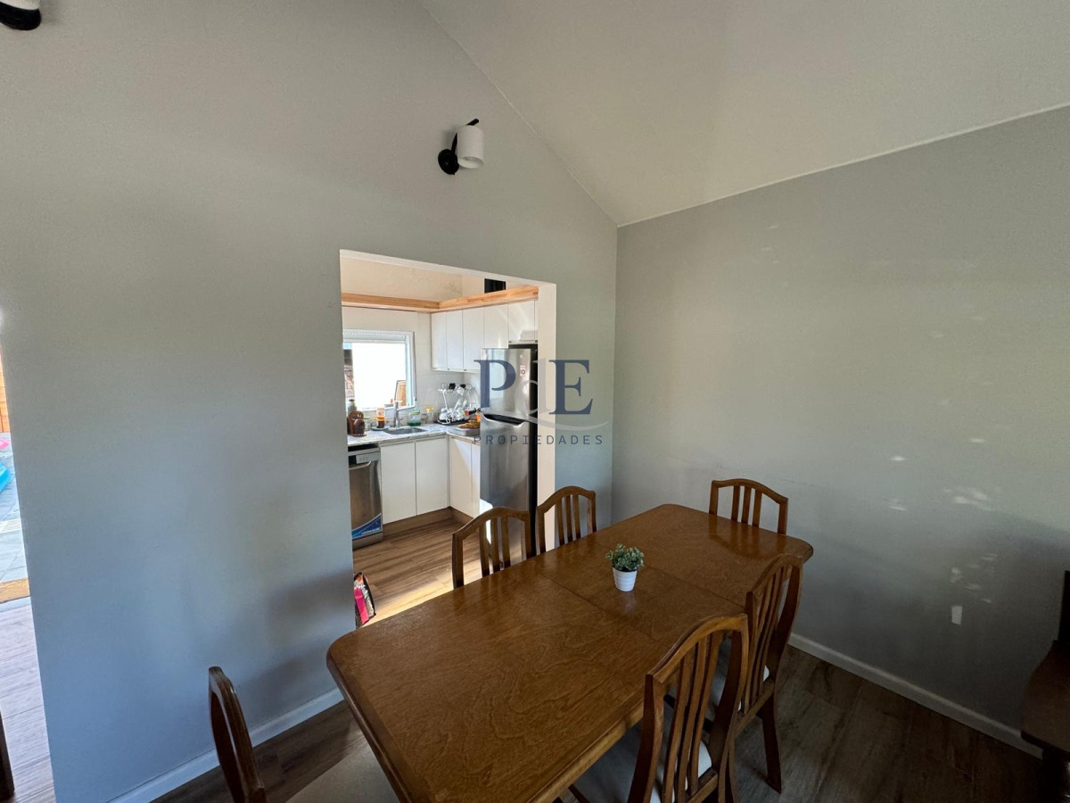 Casa ubicada en Playa Mansa, 3 dormitorios. Parada 13. - Imagen 2