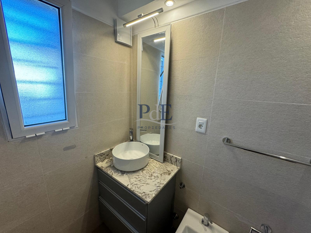 Casa ubicada en Playa Mansa, 3 dormitorios. Parada 13. - Imagen 32