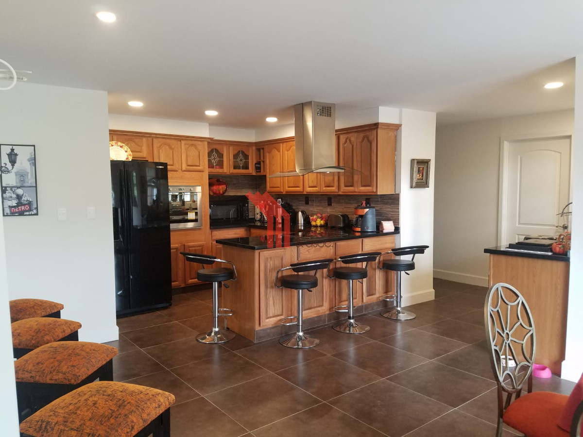 Casa ID.109 - Venta de Casa, en Cumbres de Carrasco