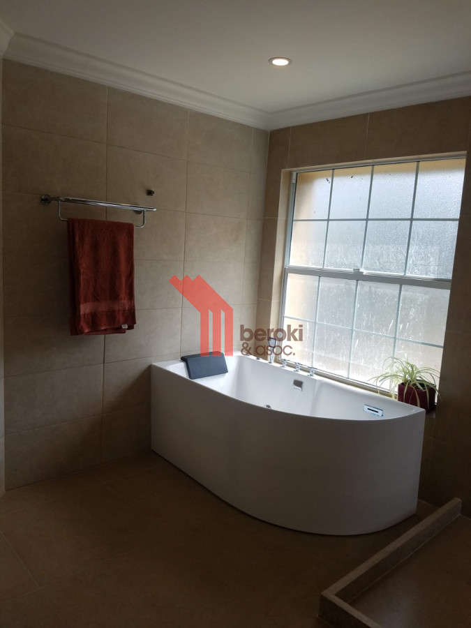 Casa ID.109 - Venta de Casa, en Cumbres de Carrasco