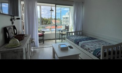 Venta de apartamento de 1 dormitorio en Playa Mansa, Punta del Este