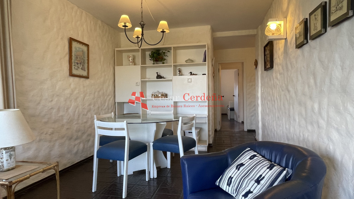 Apartamento ID.1926 - VENTA - Apartamento de dos dormitorios en Playa Mansa, Punta del Este, Uruguay 