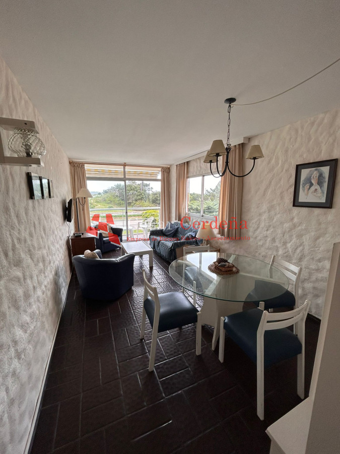 Apartamento ID.1926 - VENTA - Apartamento de dos dormitorios en Playa Mansa, Punta del Este, Uruguay 