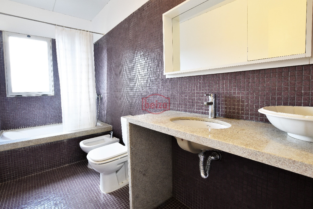 Casa ID.166315/Venta-de-Casa-de-4-dormitorios-en-La-Barra,-Punta-del-Este. - Venta de Casa 4 dormitorios en Portezuelo, Punta del Este.