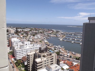 Venta apartamento 3 dormitorios, Península, Punta del Este.