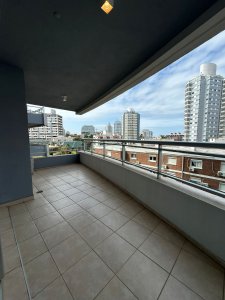 Apartamento en venta y alquiler temporal en Punta del Este
