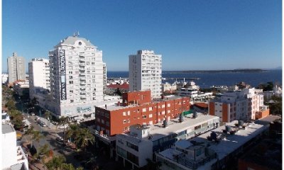 Venta de Apartamento 2 Dormitorios  en Península, Punta del Este.