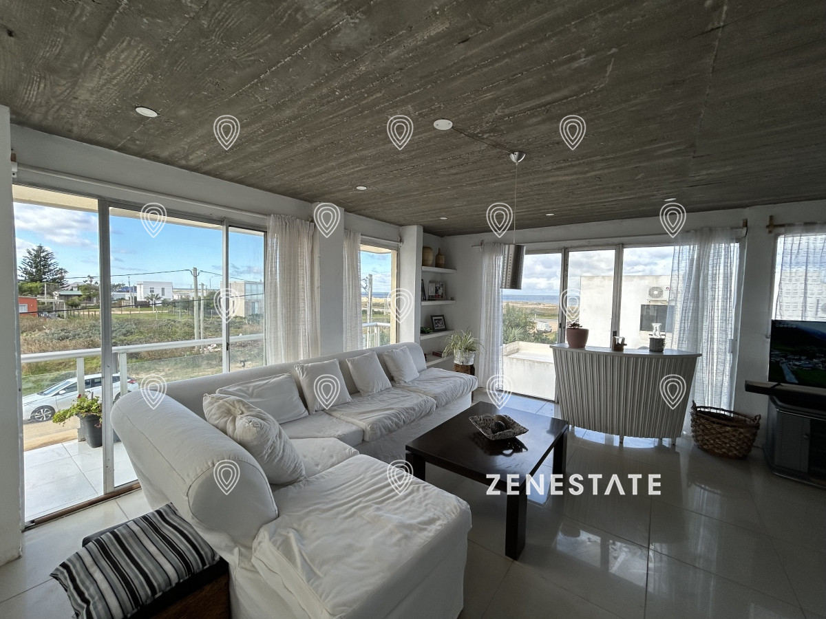 Alquiler anual de casa de 3 dormitorios en Balneario Buenos Aires  - ZEN4946C