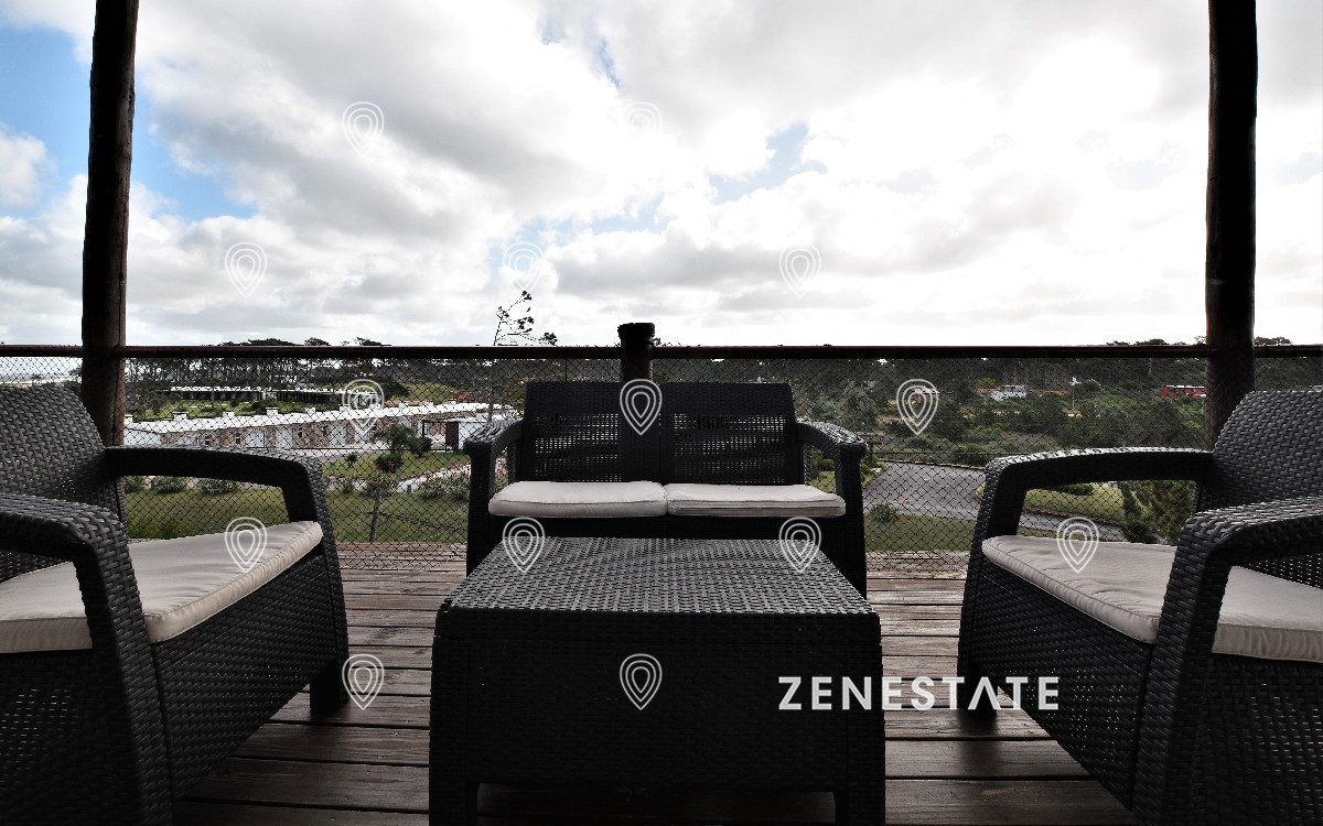 Venta de Casa 4 dormitorios en Portezuelo, Punta del Este. - ZEN665C