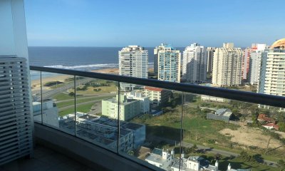 Apartamento a una cuadra de la playa brava