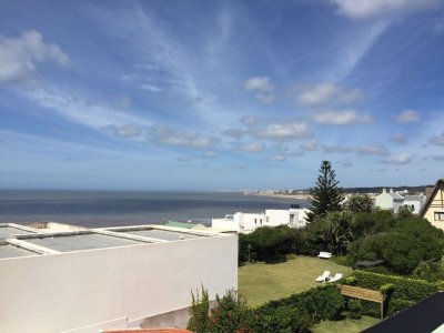 espectacular casa en manantiales a media cuadra de la playa.ref: 6104 - alf5875c