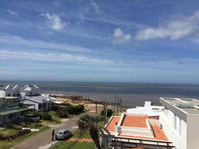 espectacular casa en manantiales a media cuadra de la playa.ref: 6104 - alf5875c