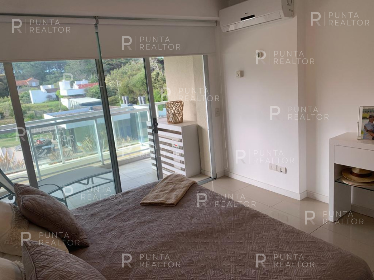 Apartamento ID.2245 - Departamento alquiler 3 dormitorios, Rincon del Indio, Punta del Este, Playa Brava, Uruguay