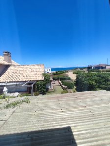 hermosa casa en venta en montoya a solo pasos de la playa, punta del este. - jpa7700c