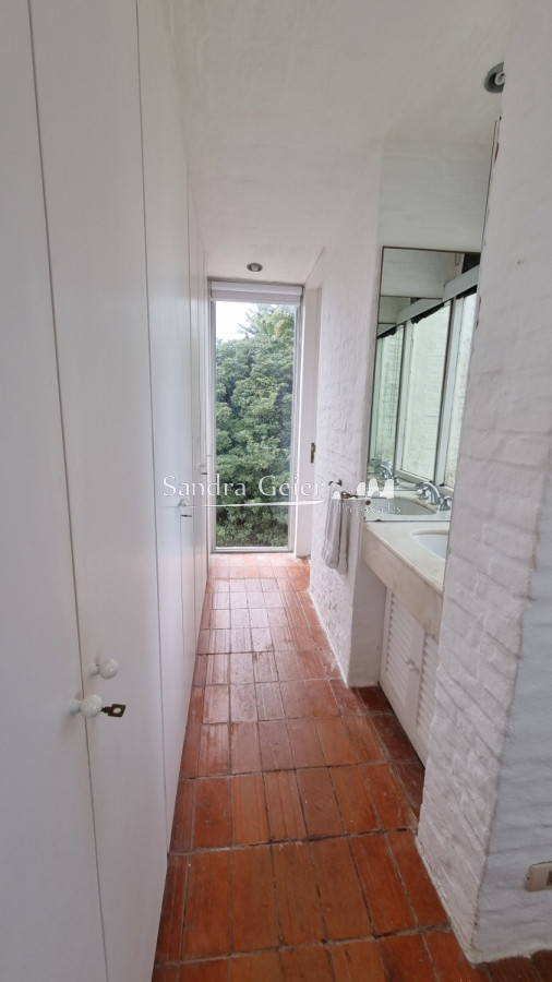 Casa ID.1261 - Casa en Rincón del Indio, 3 dormitorios *