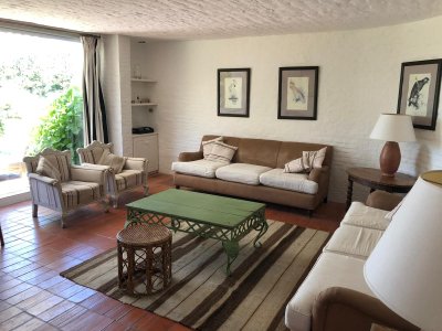 Casa ID.1261 - Casa en Rincón del Indio, 3 dormitorios *