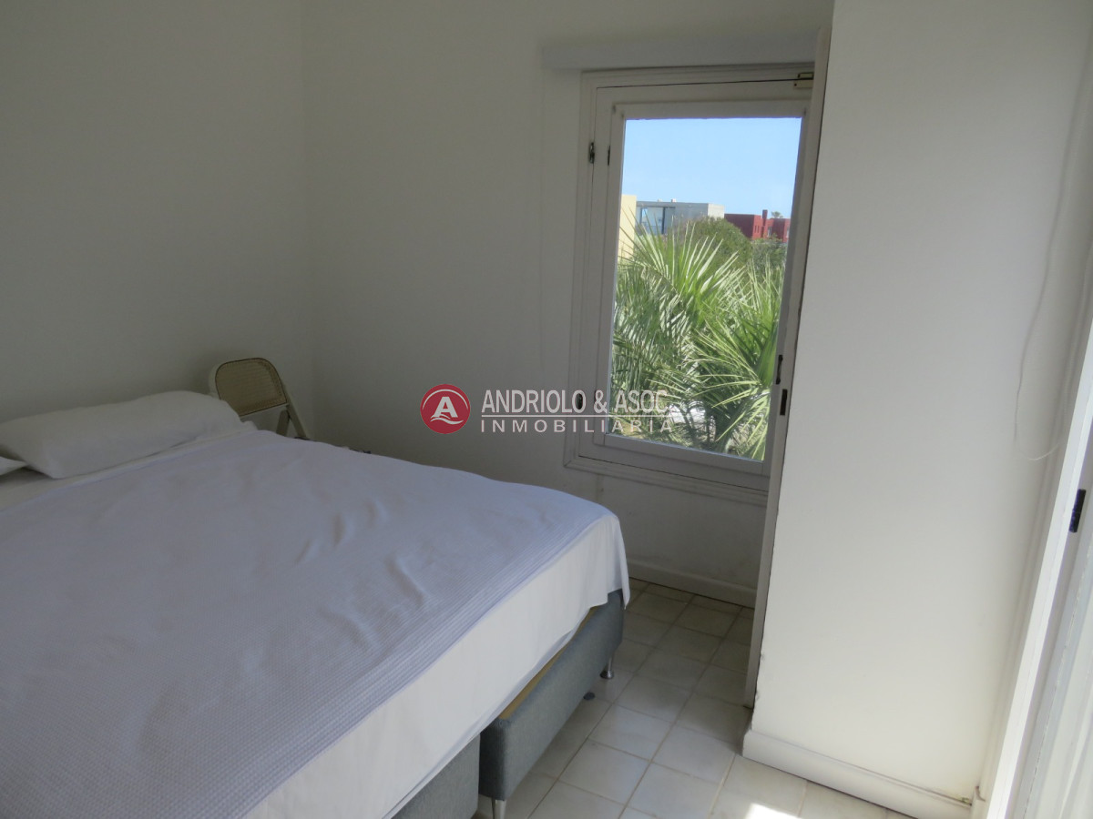 Casa ID.6742 - Hermosa casa a la venta ,amplia,comoda,cerca de todo.