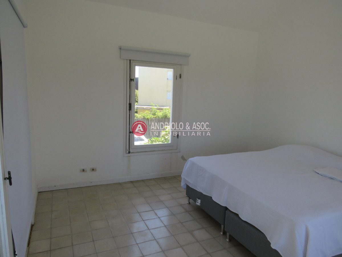 Casa ID.6742 - Hermosa casa a la venta ,amplia,comoda,cerca de todo.