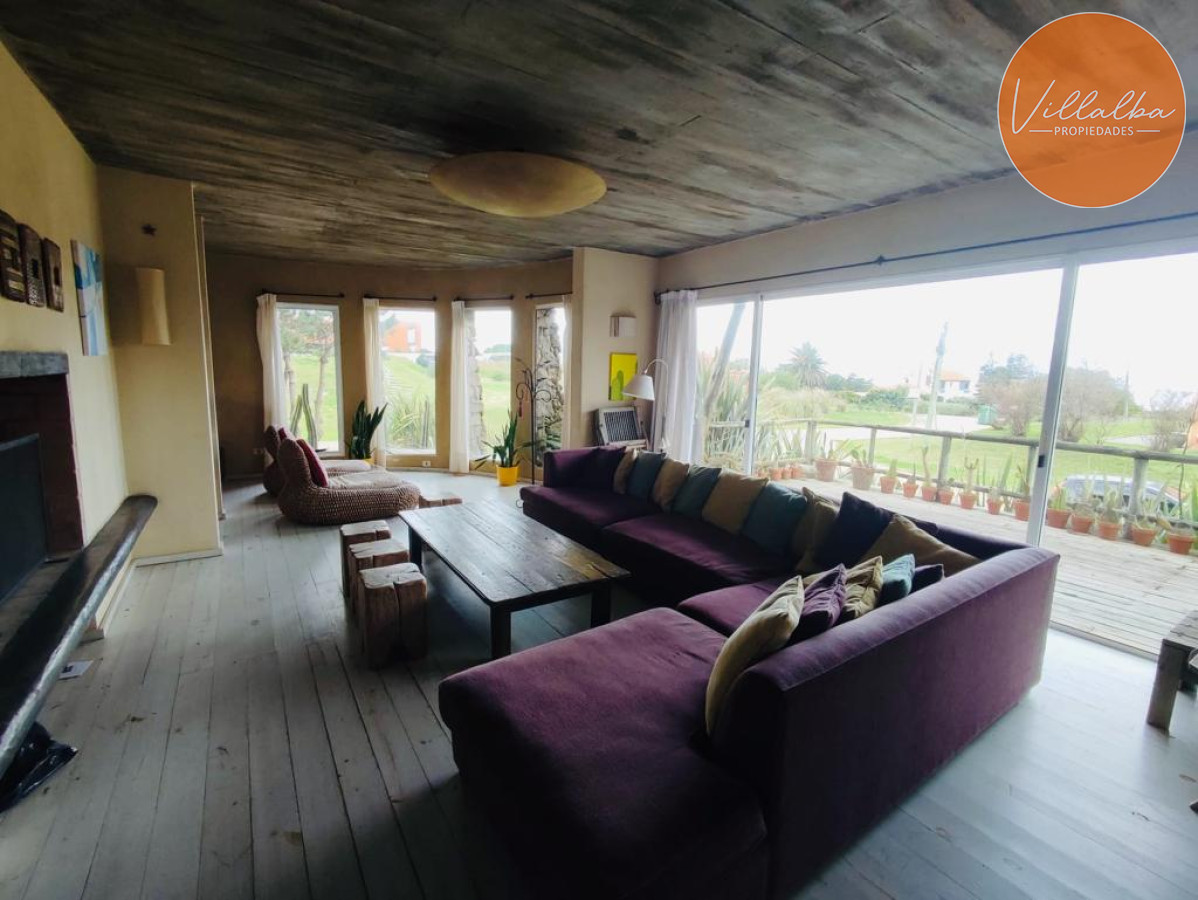 Casa ID.1728 - Espectacular casa en Montoya a metros del mar, amplia, cómoda, segura!