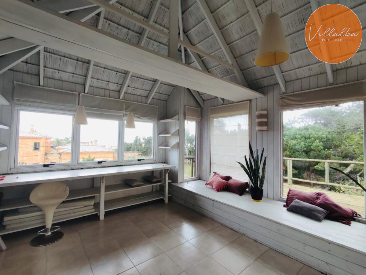 Casa ID.1728 - Espectacular casa en Montoya a metros del mar, amplia, cómoda, segura!
