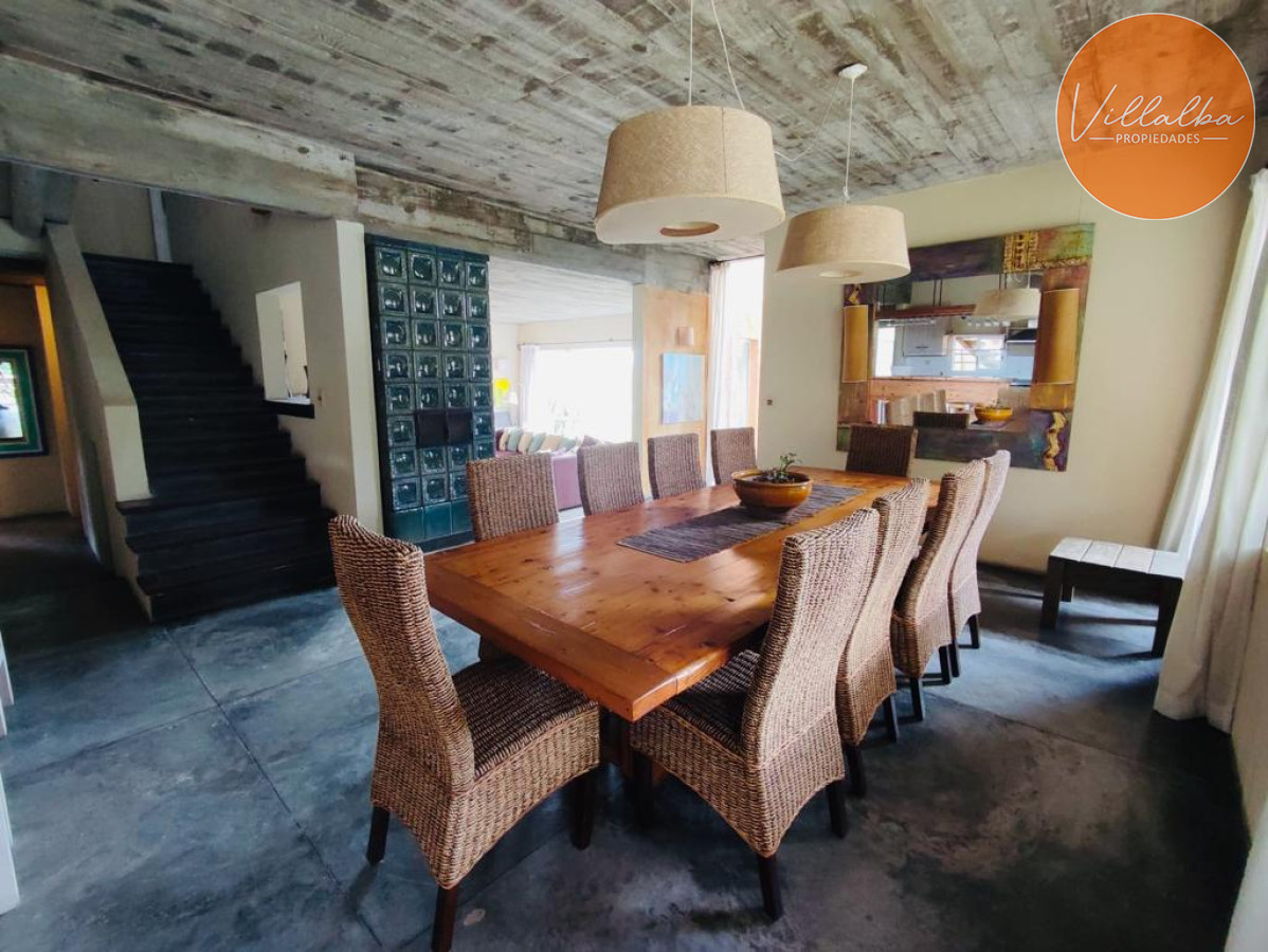 Casa ID.1728 - Espectacular casa en Montoya a metros del mar, amplia, cómoda, segura!
