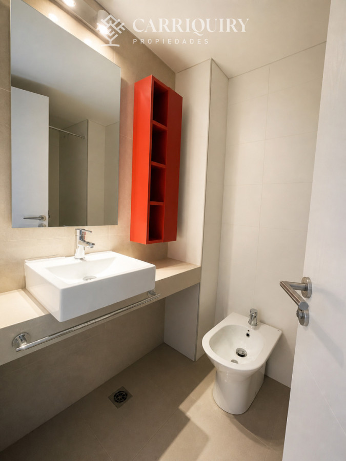 Apartamento ID.9961 - Edificio Tiziano- Viví o invertí en Playa Mansa: 2 dormitorios con excelente ubicación.REF:9256