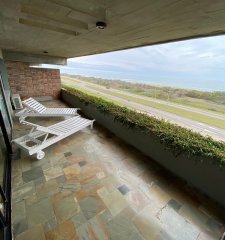 Espectacular departamento en brava frente al mar