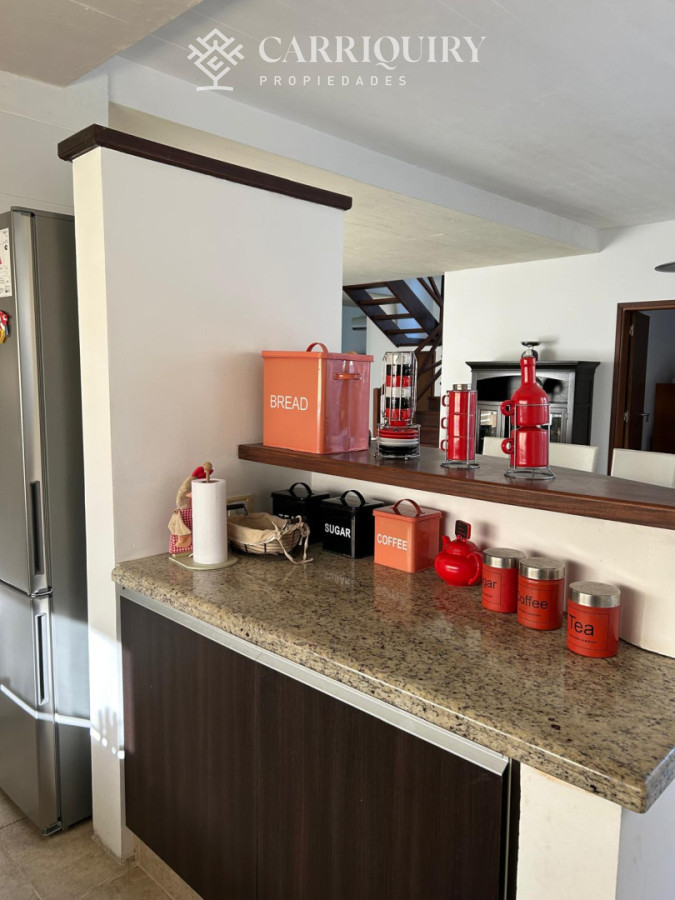 Casa ID.5094/Casa-en-venta-y-alquiler.-4-dormitorios-en-Playa-Brava--Punta-del-Este - Alquiler Temporario Casa 5 dormitorios y dependencia en Rincon del indio, Punta del Este
