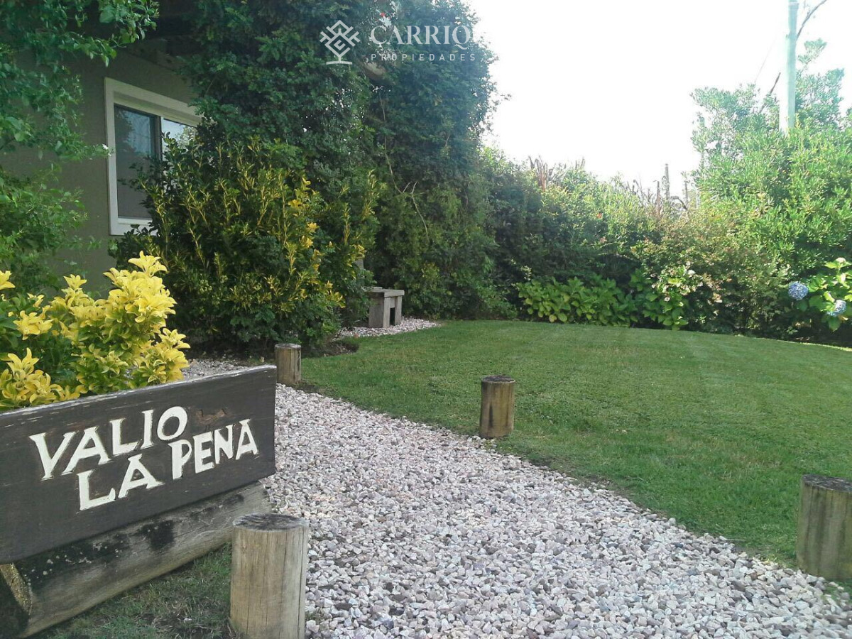 Casa ID.6887/Alquiler-temporal-cómoda-casa-con-lindo-entorno - Casa amplia ideal para estar en familia, a pocos metros del mar