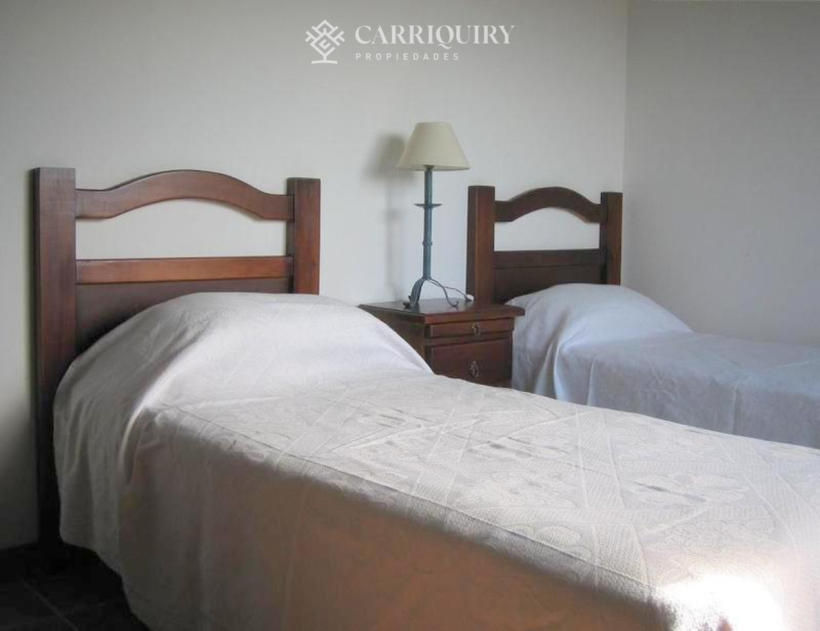 Casa ID.6887/Alquiler-temporal-cómoda-casa-con-lindo-entorno - Casa amplia ideal para estar en familia, a pocos metros del mar