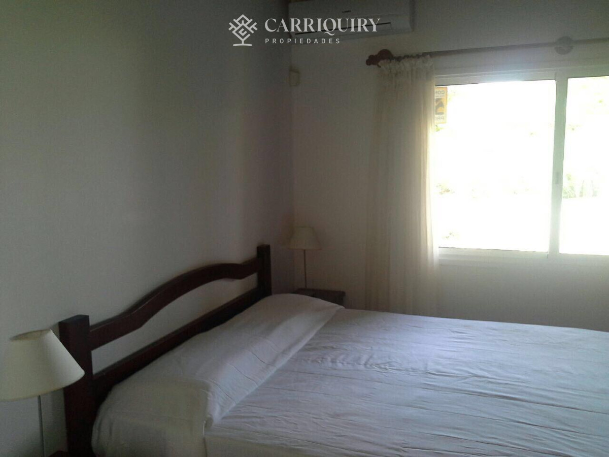 Casa ID.6887/Alquiler-temporal-cómoda-casa-con-lindo-entorno - Casa amplia ideal para estar en familia, a pocos metros del mar