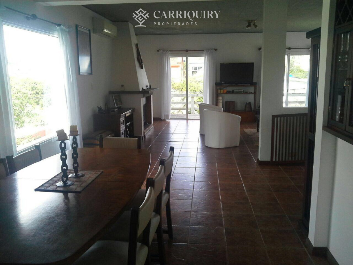 Casa ID.6887/Alquiler-temporal-cómoda-casa-con-lindo-entorno - Casa amplia ideal para estar en familia, a pocos metros del mar