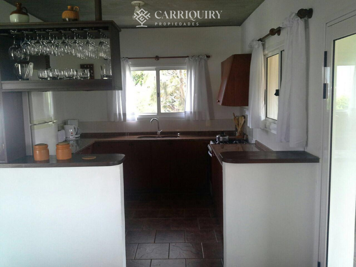 Casa ID.6887/Alquiler-temporal-cómoda-casa-con-lindo-entorno - Casa amplia ideal para estar en familia, a pocos metros del mar