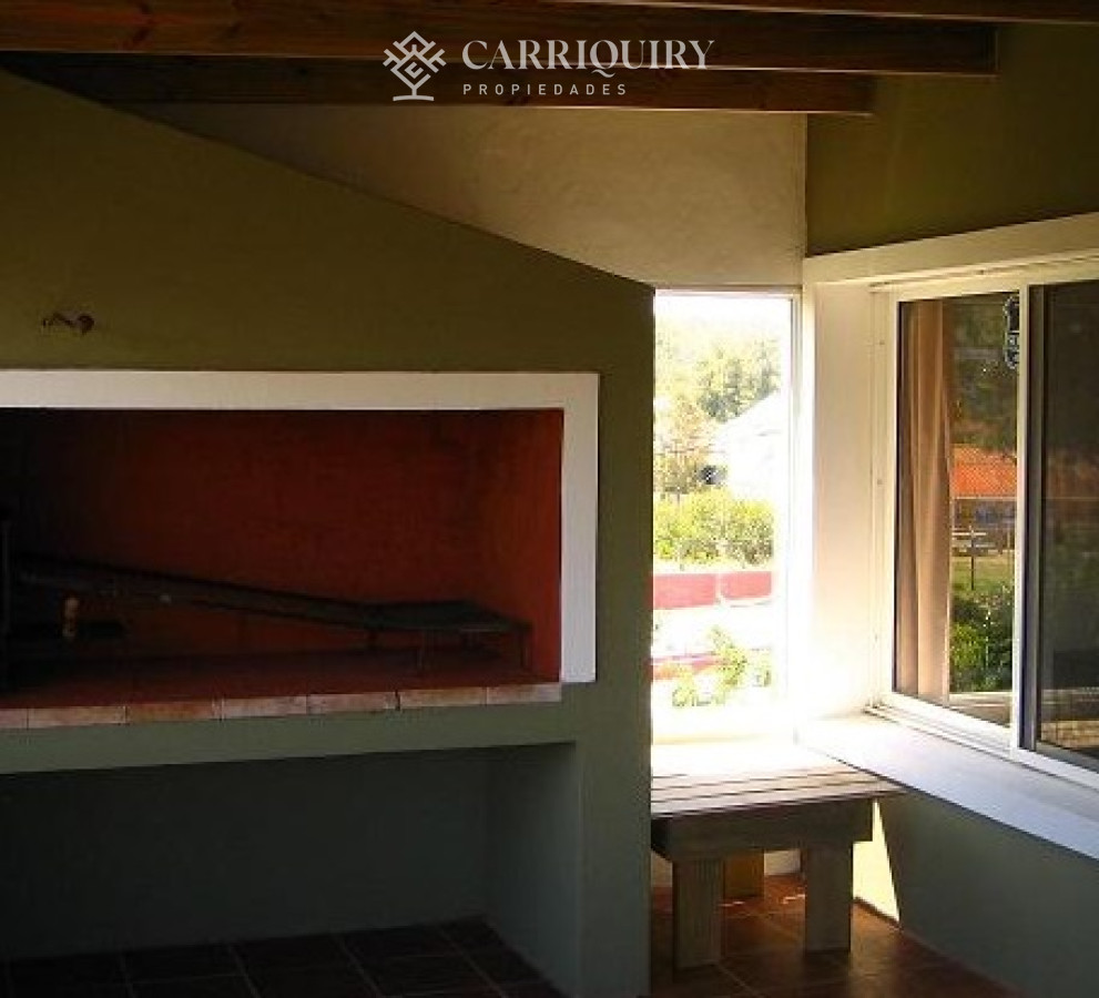 Casa ID.6887/Alquiler-temporal-cómoda-casa-con-lindo-entorno - Casa amplia ideal para estar en familia, a pocos metros del mar