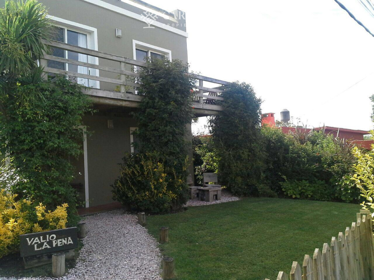Casa ID.6887/Alquiler-temporal-cómoda-casa-con-lindo-entorno - Casa amplia ideal para estar en familia, a pocos metros del mar