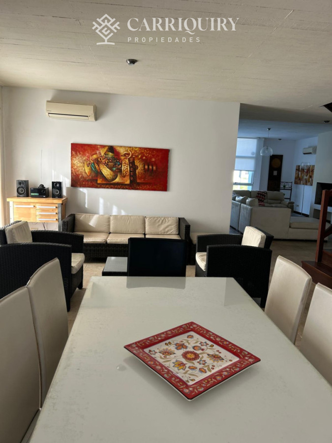 Casa ID.5094/Casa-en-venta-y-alquiler.-4-dormitorios-en-Playa-Brava--Punta-del-Este - Alquiler Temporario Casa 5 dormitorios y dependencia en Rincon del indio, Punta del Este