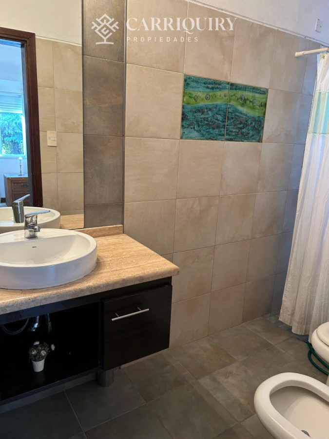 Casa ID.5094/Casa-en-venta-y-alquiler.-4-dormitorios-en-Playa-Brava--Punta-del-Este - Alquiler Temporario Casa 5 dormitorios y dependencia en Rincon del indio, Punta del Este