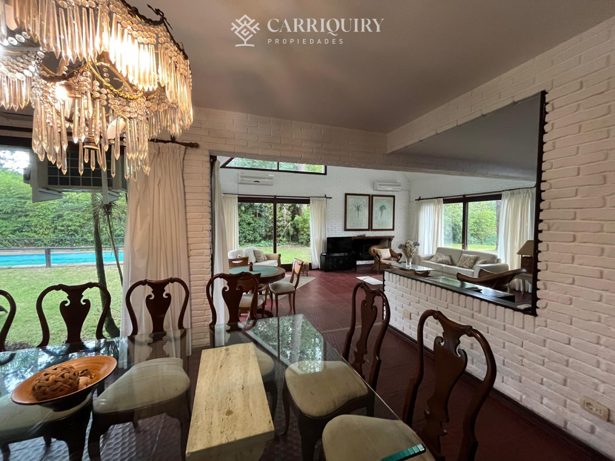 Casa ID.10276/Casa-de-4-Dormitorios--Alquiler-de-Verano--Punta-del-Este--El-Faro- - Espectacular casa en zona privilegiada de Punta del Este